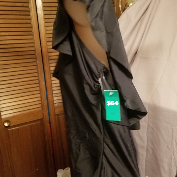 Ladies 1 piece slimming swim suit - Picture 2 of 9